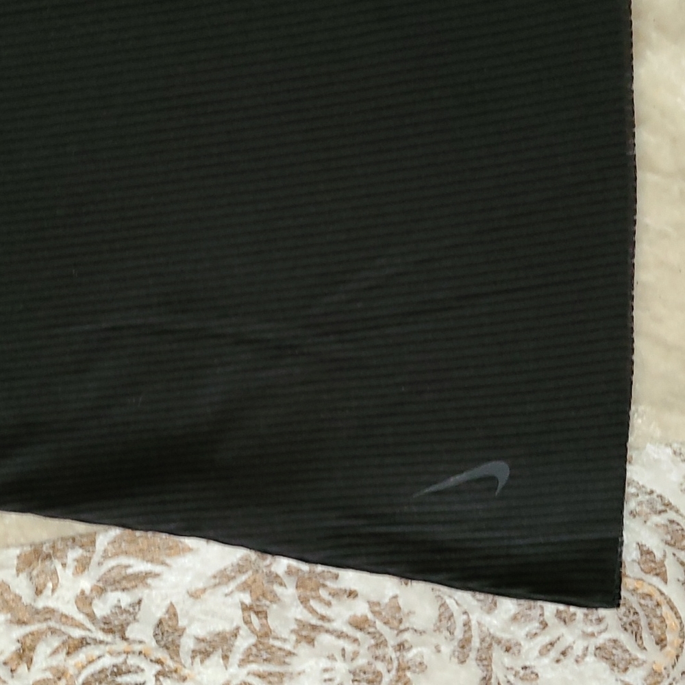 Nike Yoga Luxe 2XL Tank Tee - Picture 7 of 8